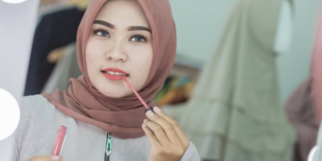 rahasia make up agar terlihat awet muda