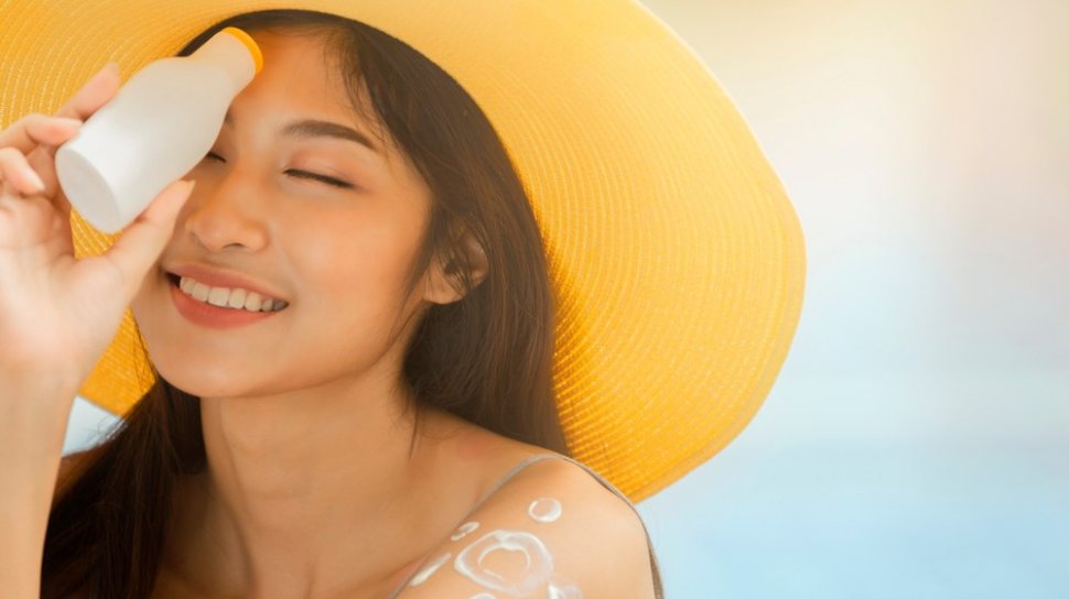 rekomendasi sunscreen cegah efek radikal bebas 