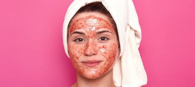 Cara Tepat Menggunakan Scrub Wajah