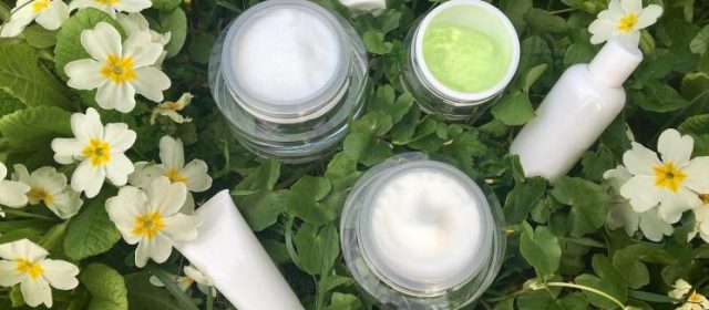 Kenapa Harus Gunakan Skincare Alami?